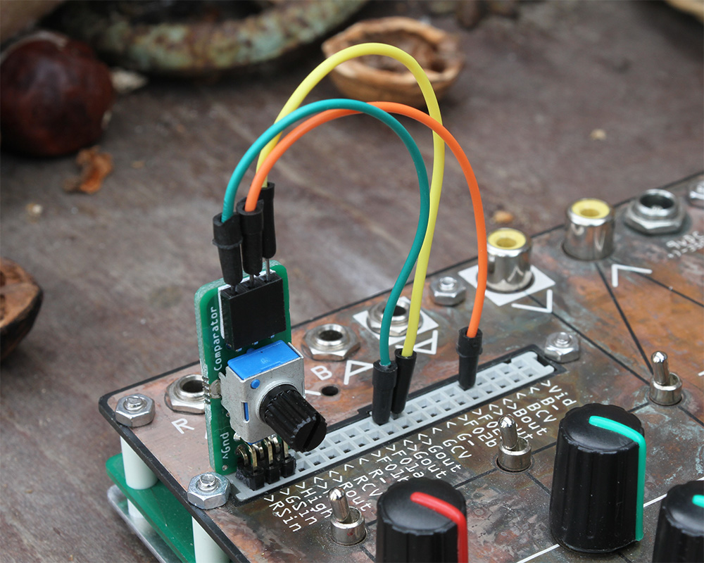 Comparator1000