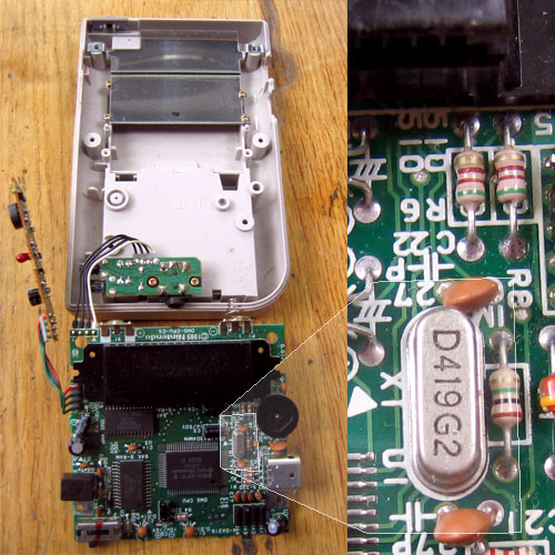 open gameboy classic with zoomin on christal clock